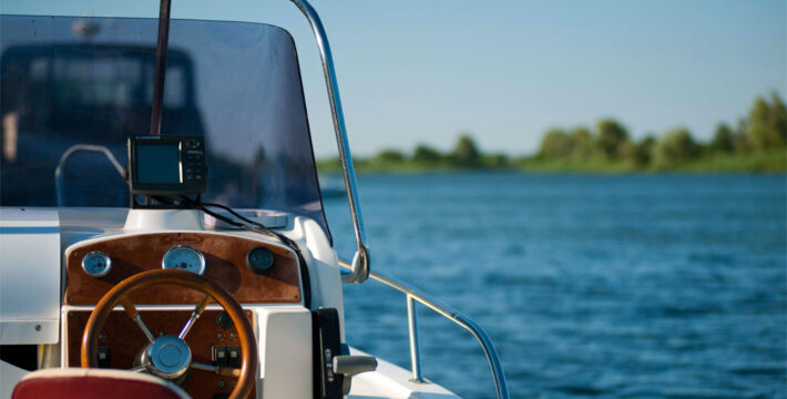 Image of a boat on a lake